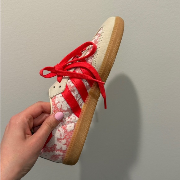 adidas women’s liberty London samba Beige and Red Floral-Panel Sneakers - Picture 4 of 7